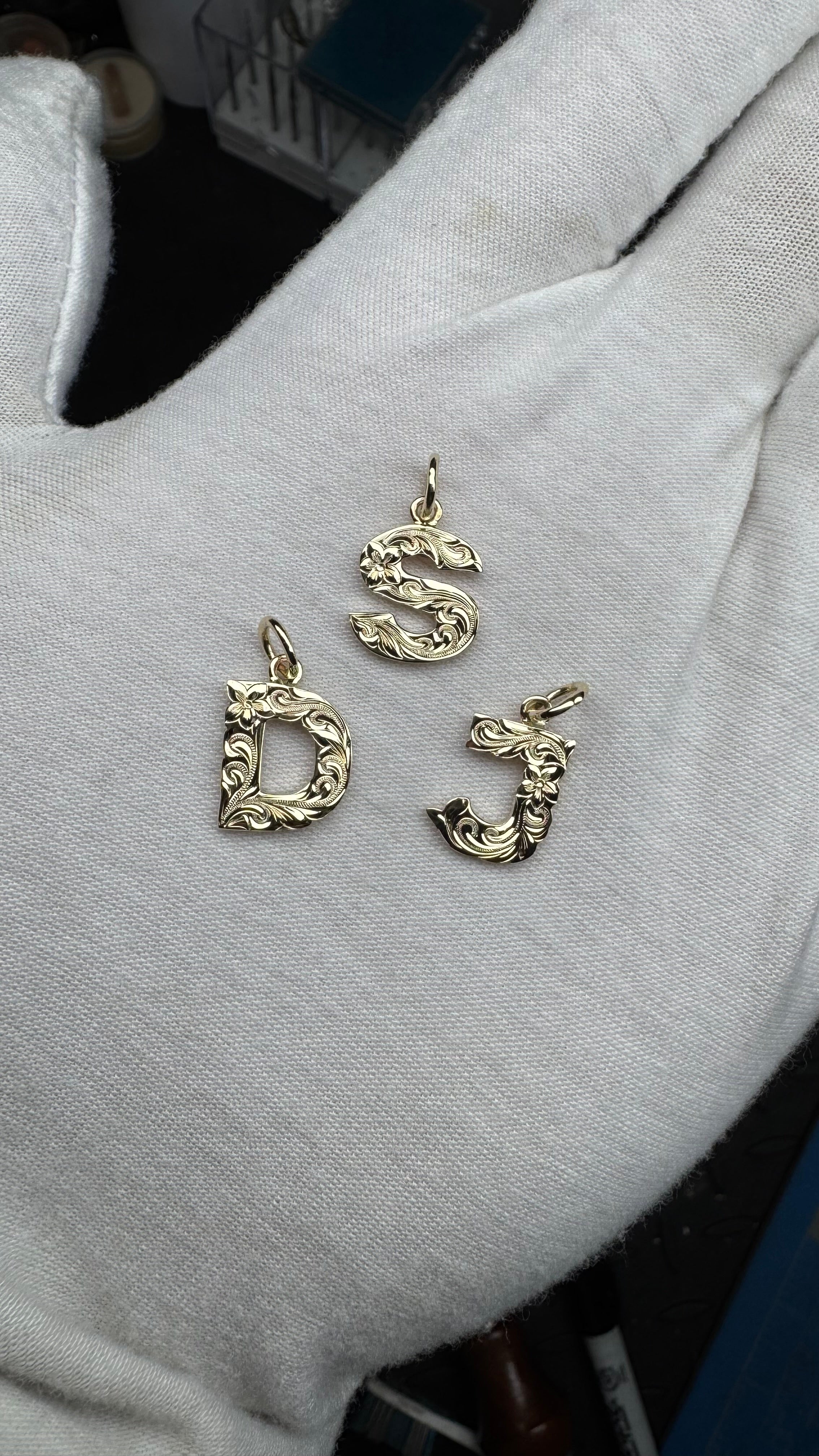 Custom Gold Letter Pendant | LeiLei Hawaiian Jewelry