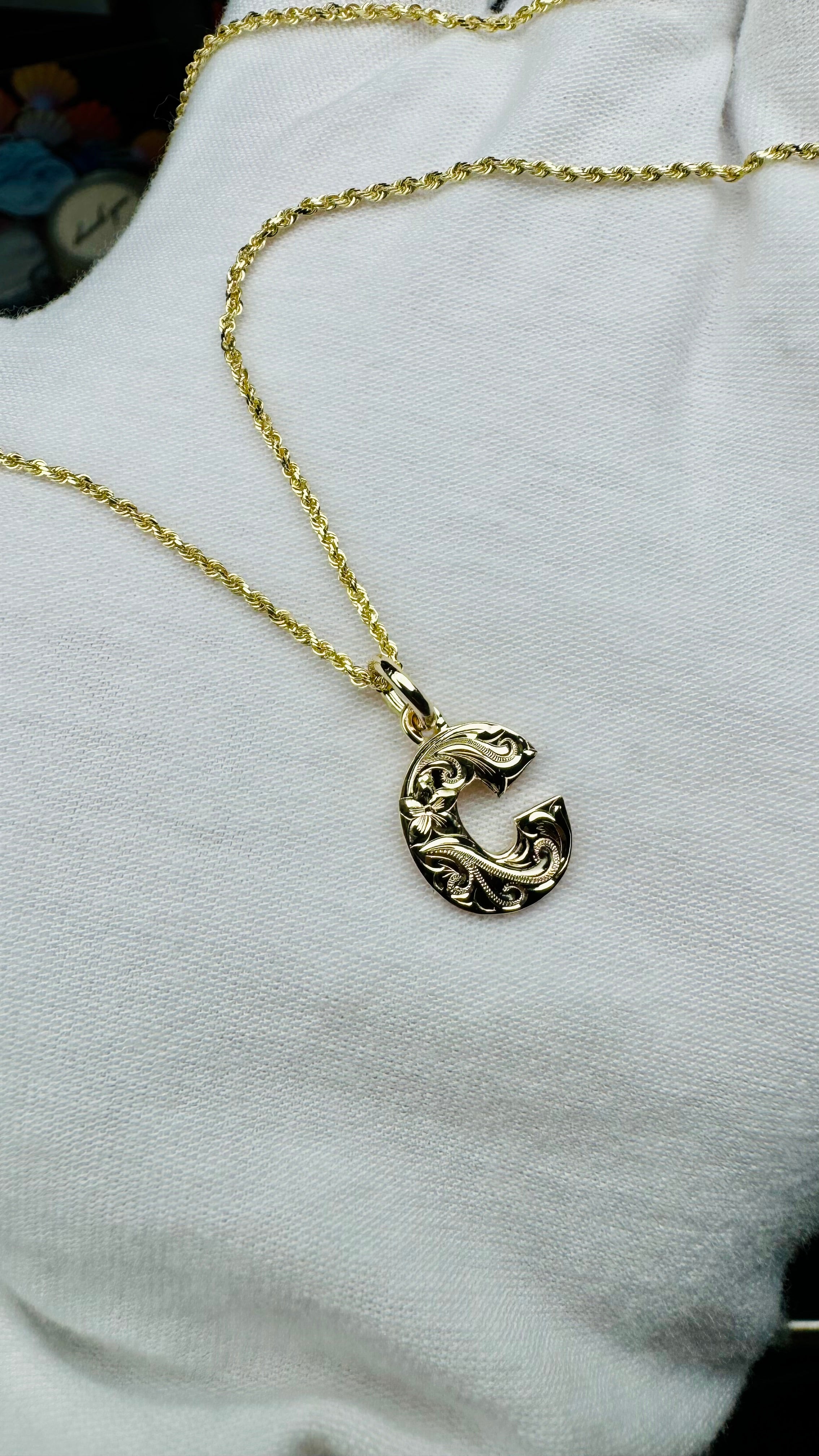 Custom Gold Letter Pendant | LeiLei Hawaiian Jewelry